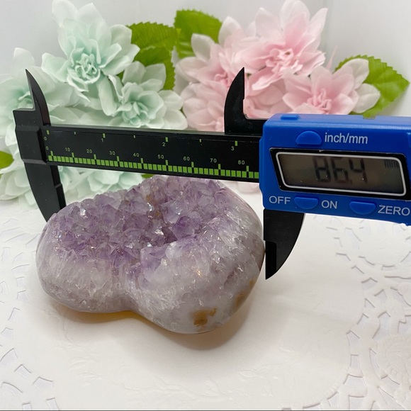 Nature Amethyst Geode Heart - Picture 9 of 10